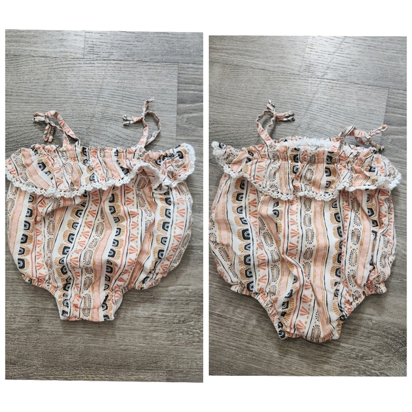 Bundle Of 3 Baby Girl Items 0-3 Months - Picture 3 of 6